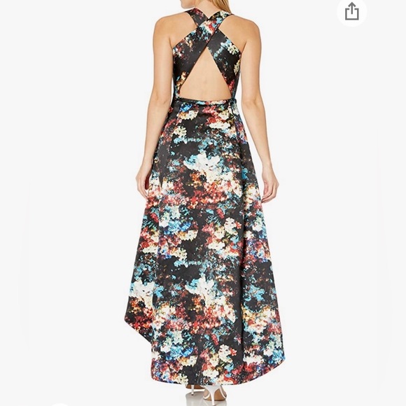 Monique Lhuillier formal hi-lo gown. - Picture 2 of 8